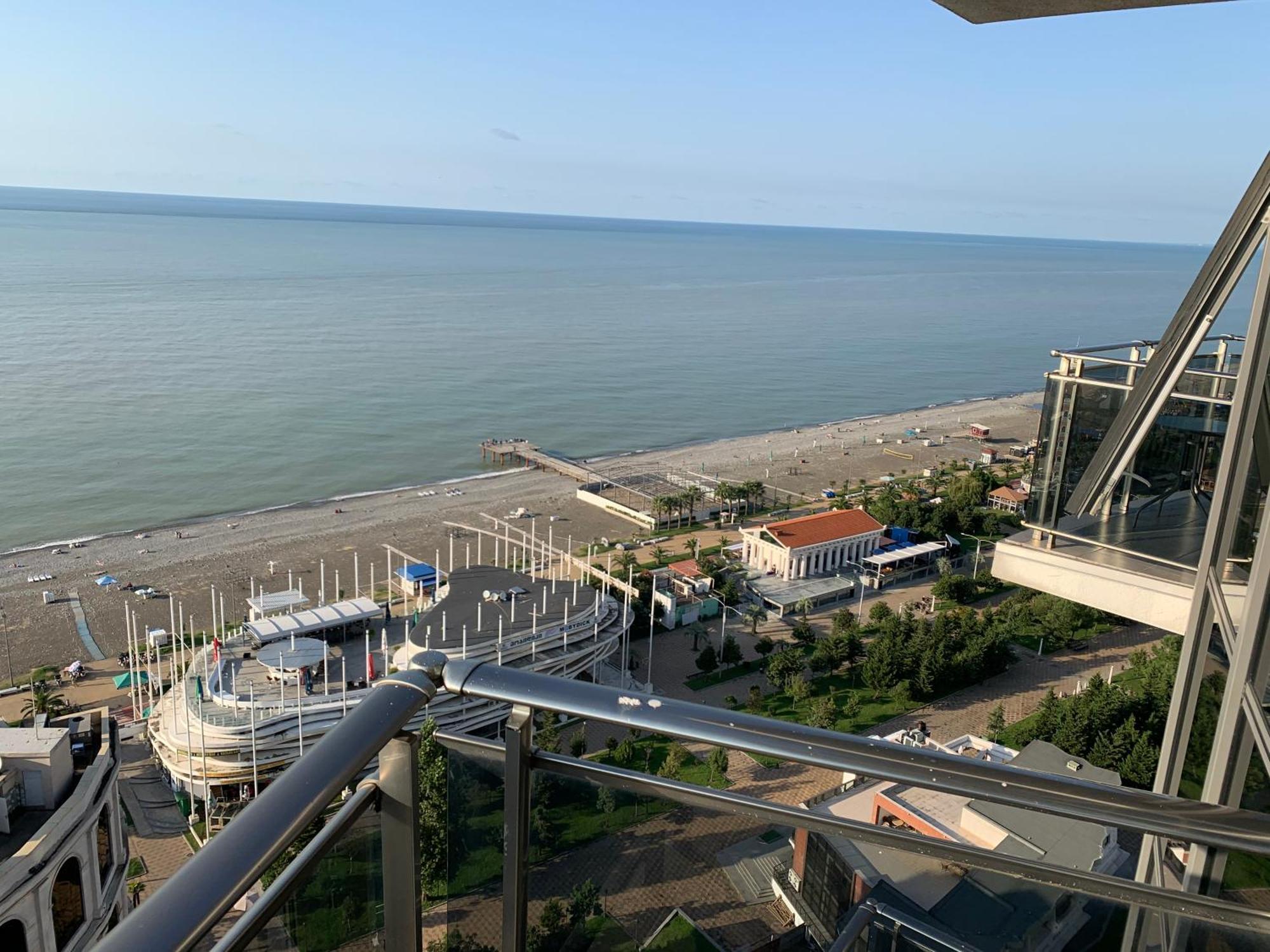 Orbi Sea Towers Batumi Resort Esterno foto