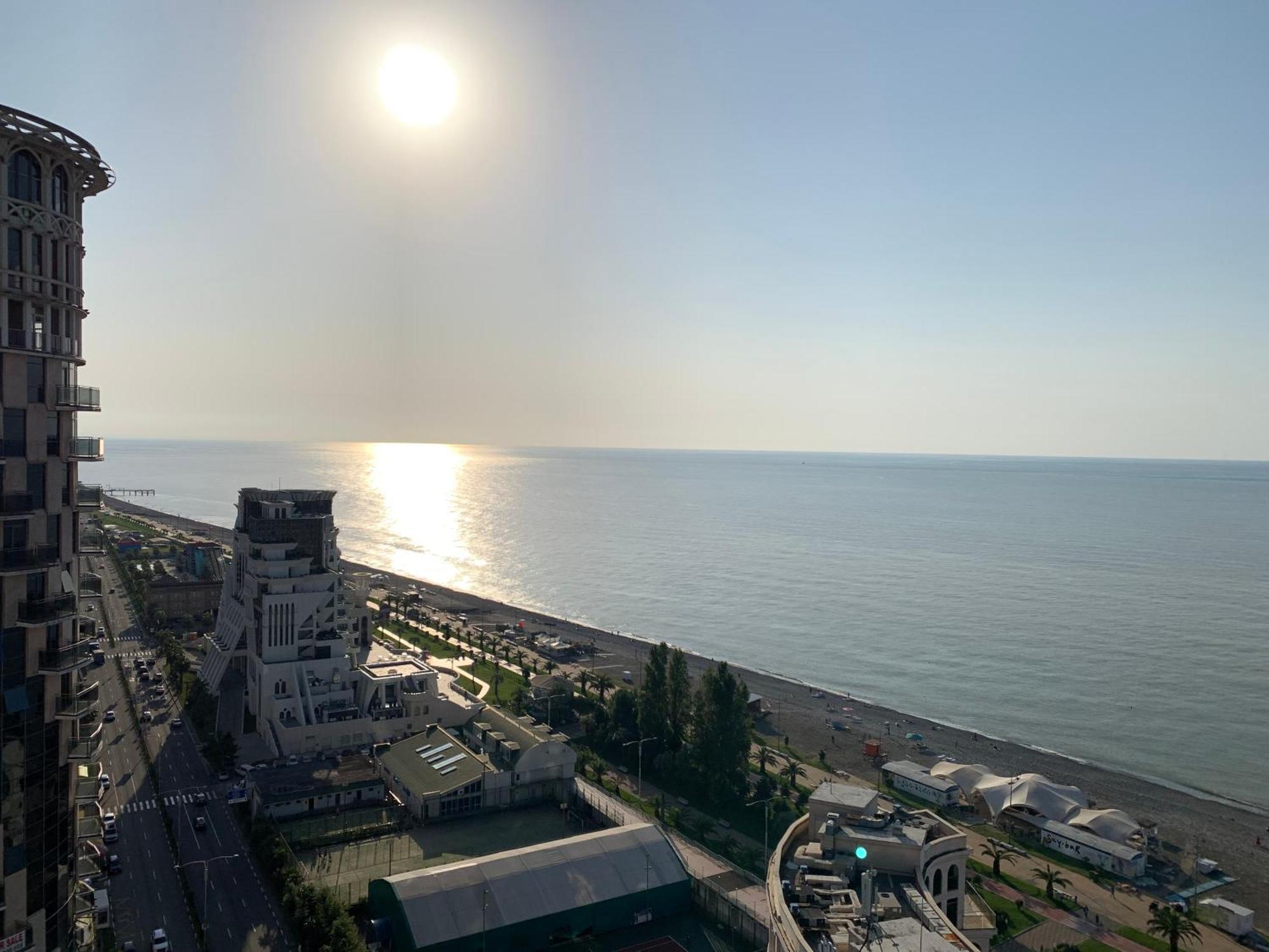 Orbi Sea Towers Batumi Resort Esterno foto